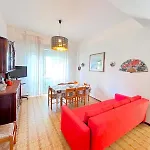 Trilo Stefano In Con Piscina, Vicino Al Mare Apartmán *